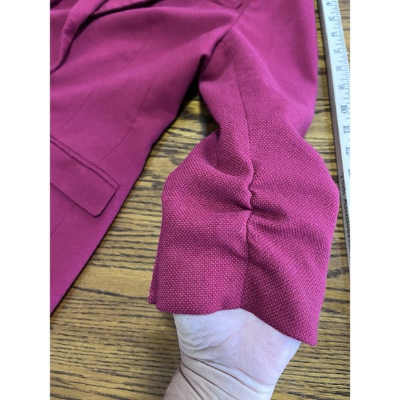 The Limited Blazer M Cranberry 3/4 Sleeve Classic Capsule Preppy Jacket 1 Button - Picture 7 of 9